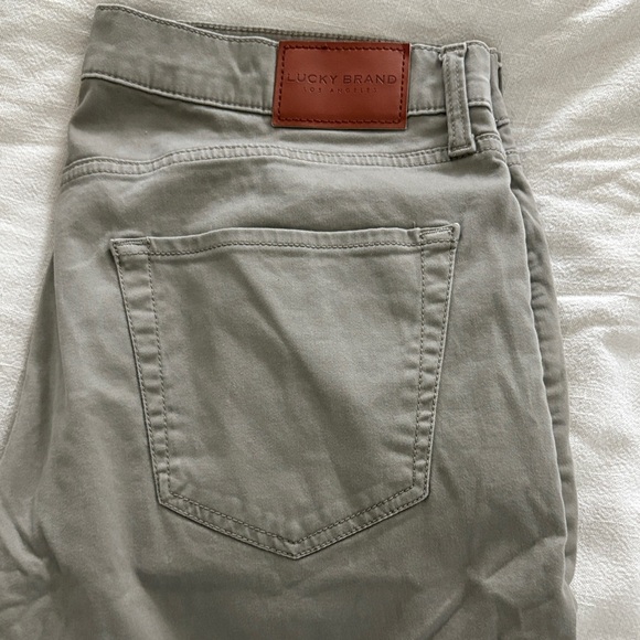 Lucky Brand Men's Light Gray Jeans - Picture 1 of 3